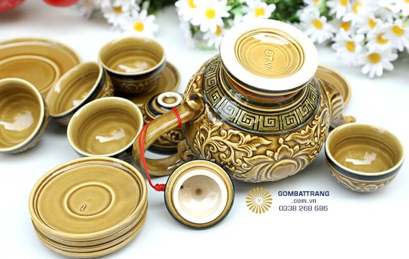 Bề mặt đĩa lót được làm nhẵn mịn, dễ dàng vệ sinh sau mỗi lần sử dụng
