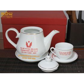 Ấm chén in logo bát tràng cao cấp