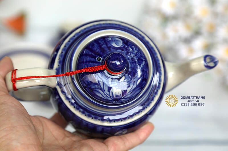 Bộ Ấm Chén Có Chất Liệu Gốm Sứ Cao Cấp An Toàn