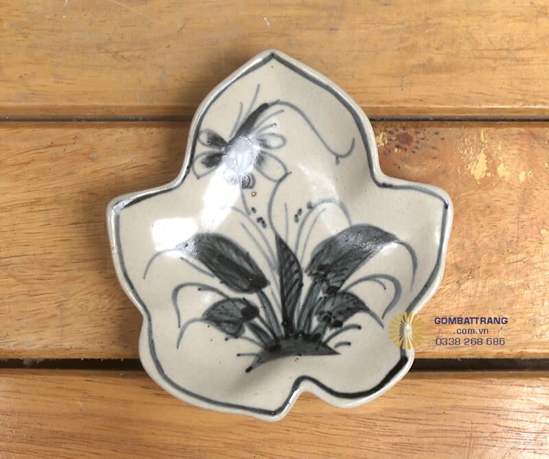 Mỗi chiếc bát, mỗi chiếc đĩa đều mang trong mình linh hồn của đất, của lửa và của đôi bàn tay khéo léo