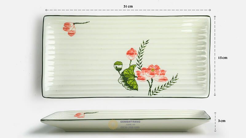 Những nét cọ tạo nên cánh hoa sen, lá sen và cành cây đều mang đậm dấu ấn cá nhân của người nghệ nhân