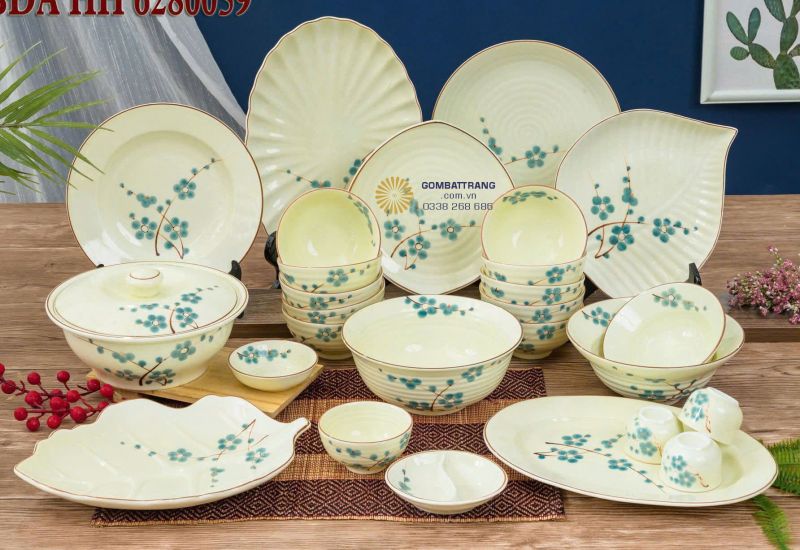 Bát đĩa gốm bát tràng – tuyệt phẩm gốm sứ Việt.
