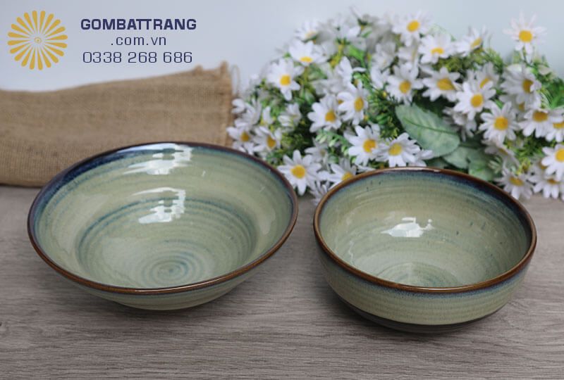 Bát đĩa nhà hàng khách sạn được sản xuất từ chất đất Hồng sa tinh luyện với độ dẻo và tinh khiết, hàm lượng chất khoáng cao có lợi cho sức khỏe