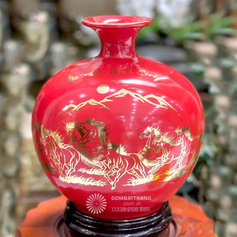 Bộ bình hút tài lộc không chỉ mang ý nghĩa phong thủy sâu sắc mà còn thể hiện đẳng cấp và phẩm vị của người sở hữu