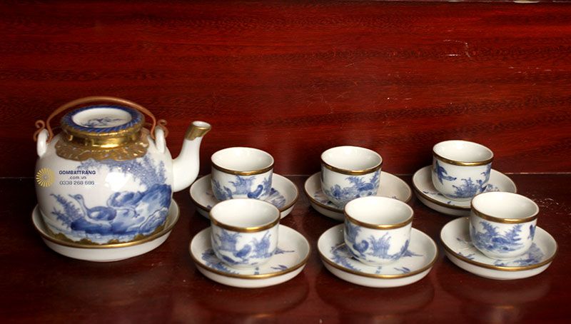 Bộ ấm chén bát tràng giả cổ có ý nghĩa phong thủy tốt lành và chất lượng vượt trội