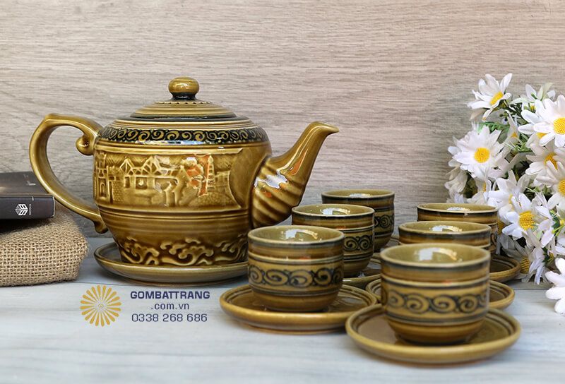 Tone màu hài hòa giúp bộ ấm chén bát tràng cao cấp phù hợp với mọi phong cách trang trí