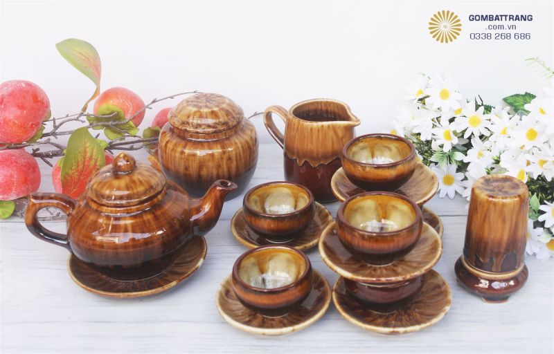Sự đa dạng, nhiều món đồ trong một bộ sản phẩm 