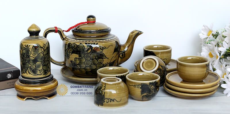 Tông màu nâu vàng hài hòa, dễ dàng kết hợp với mọi không gian nội thất từ cổ điển đến hiện đại
