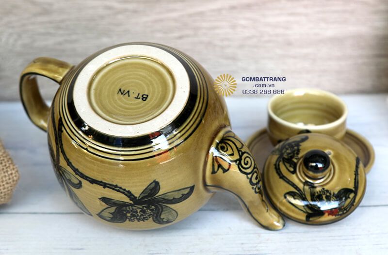 Thiết kế vòi rót chống tràn giúp điều khiển dòng nước chính xác, tạo nên những tách trà hoàn hảo