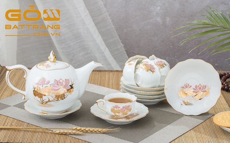 Ấm chén Bát Tràng cao cấp làm từ nguyên liệu chọn lọc