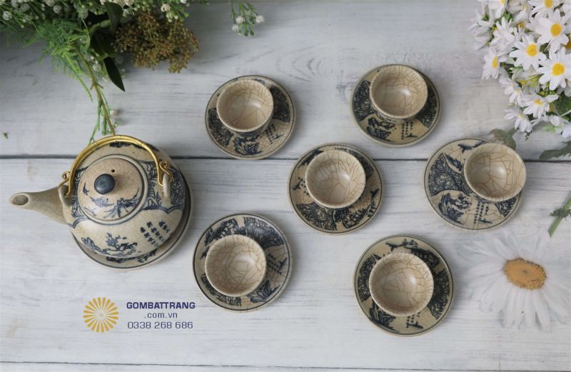 Bộ ấm chén men rạn cổ Trúc Lâm mang khí chất tĩnh tại và sang trọng