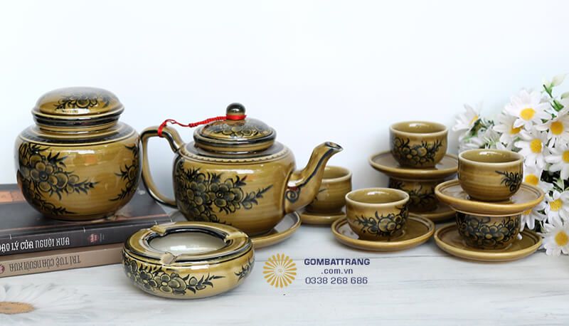 Bộ ấm chén chứa đựng ý nghĩa phong thủy sâu sắc về tài lộc, may mắn và thịnh vượng