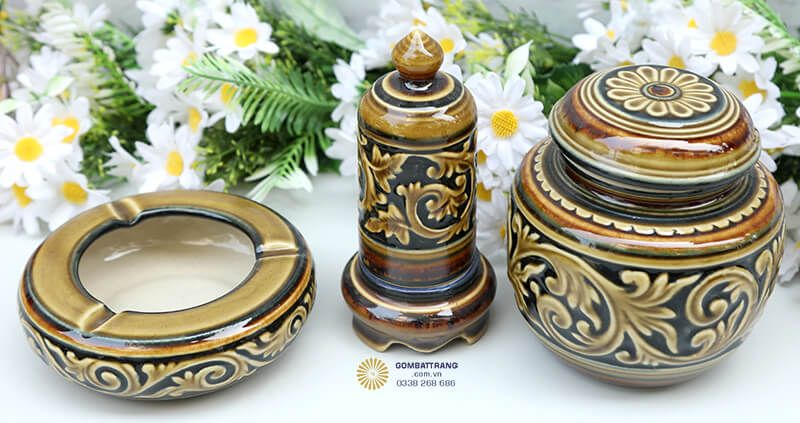 Lọ đựng trà, lọ tăm và gạt tàn - Phụ kiện hoàn hảo cho bộ ấm chén trà Bát Tràng