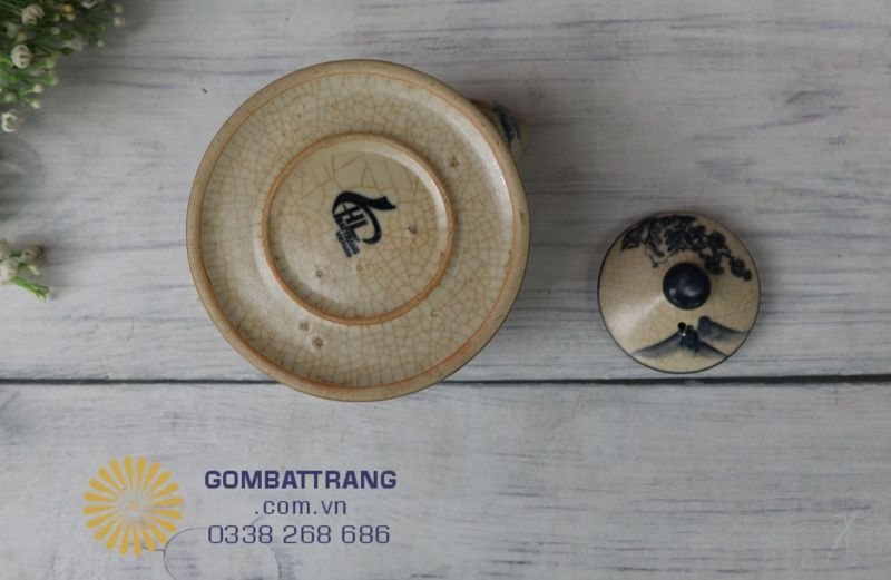 Bộ ấm chén men rạn bát tràng vẽ cảnh núi nước tinh tế, tô điểm cho bộ ấm chén