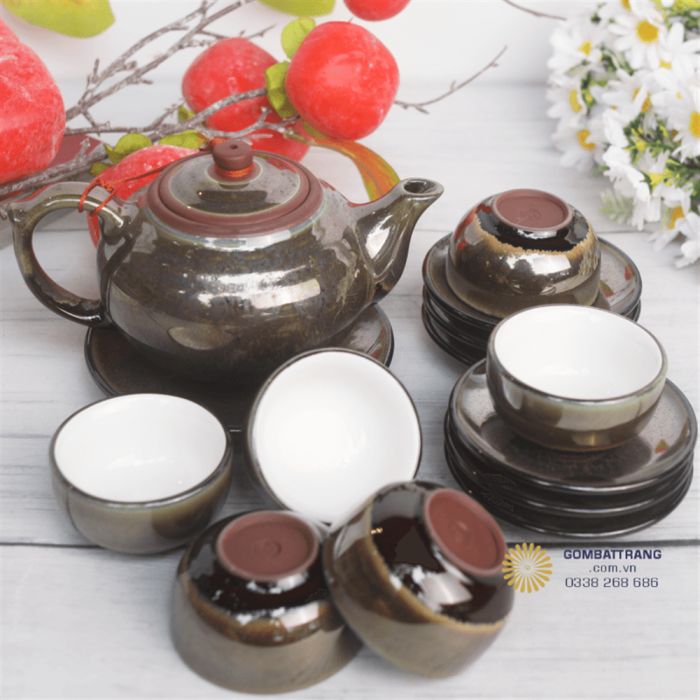 Bộ ấm tử sa men xanh độc đáo