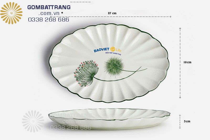 Ảnh chi tiết đĩa Bầu dục, đường kính 27cm, in logo Bảo  Việt, bộ bát đĩa Bát Tràng cao cấp, được in ttheo công nghệ in trong men, sau khi in được phủ một lớp men trắng trước khi sản phẩm nung nhiệt , giúp logo sắc nét, bền mầu