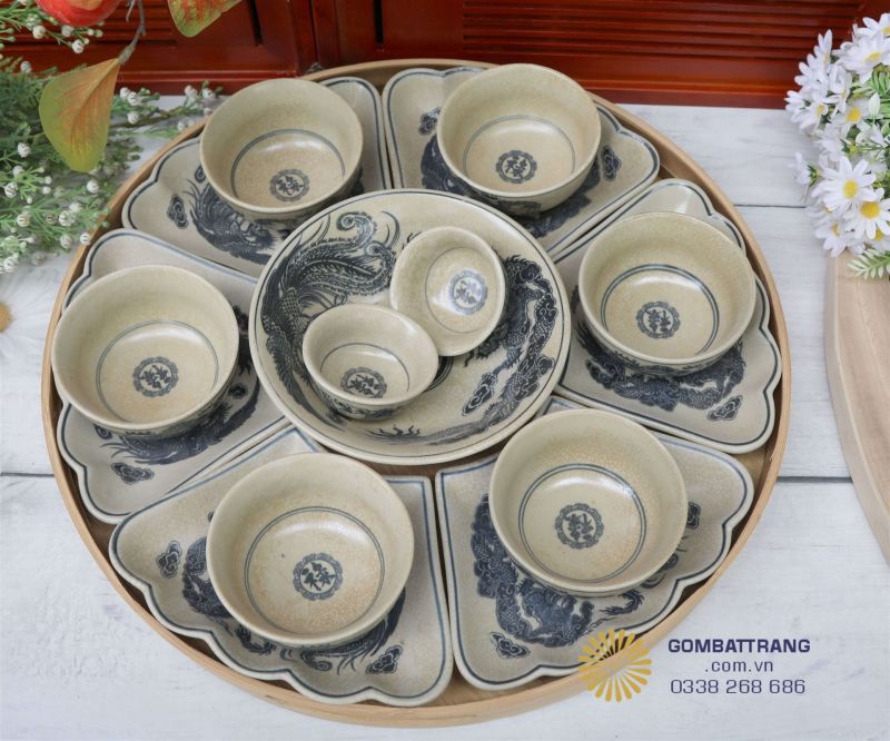 Bộ bát đĩa hoa mặt trời men rạn vẽ rồng phượng – phối màu hài hòa, dáng gốm chuẩn nghệ nhân, sang trọng trong từng chi tiết