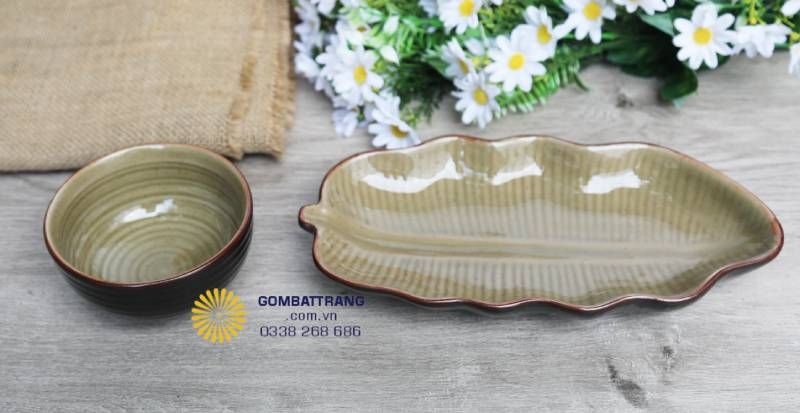  Bộ bát đĩa có thể kết hợp linh hoạt với khăn trải bàn, khay gỗ hoặc phụ kiện decor, giúp bàn ăn và không gian nhà hàng trở nên hài hòa hơn.