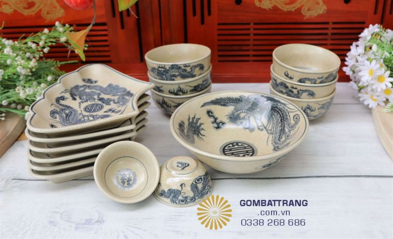 Bộ đồ ăn hoa mặt trời Bát Tràng – đồng bộ, sang trọng, nâng tầm bữa cơm Việt.