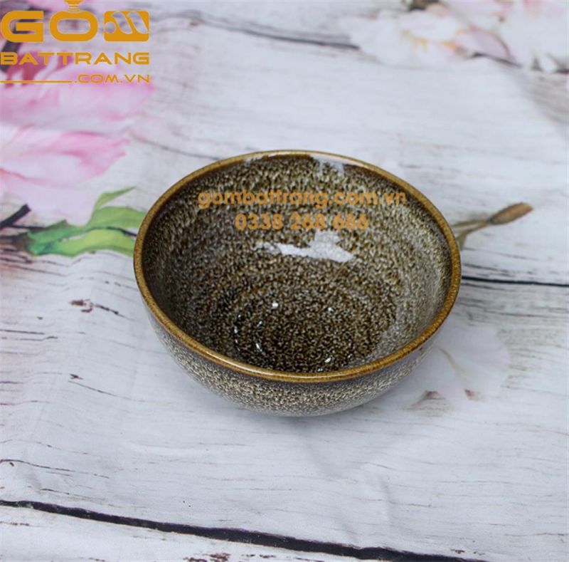 Chén đĩa nhà hàng sứ Bát Tràng giúp tiết kiệm chi phí.