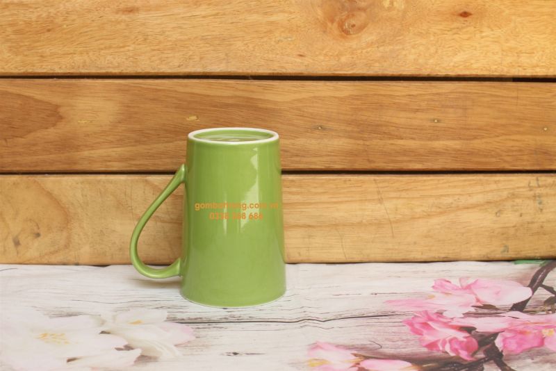 Gốm sứ được tuyển chọn khắt khe, sản phẩm phải nung trong lò Bát Tràng