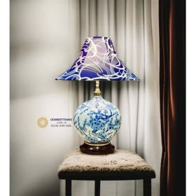 Mẫu đèn ngủ bằng sứ vẽ hoa đào trắng sang trọng