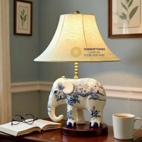 Đèn ngủ gốm-mẫu voi xanh trắng họa tiết Lam cổ điển.