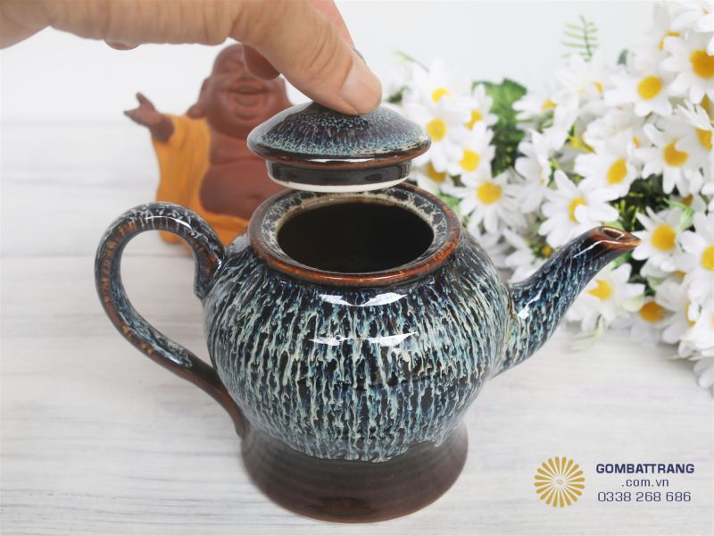 Ấm lòng sâu, quai cong dễ sử dụng