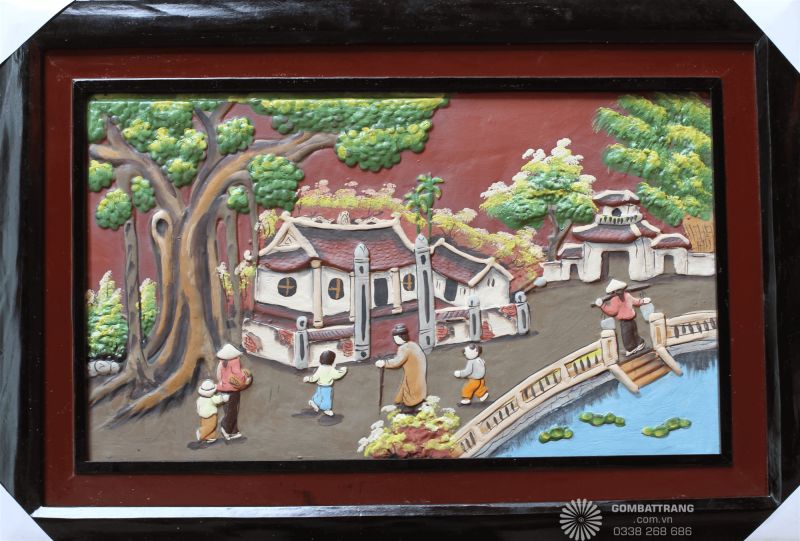 Giá tranh gốm Bát Tràng đình làng quê nước siêu rẻ – vẽ tay tinh xảo, gốm nung bền đẹp.