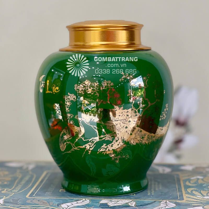 Dòng chữ "Tài Lộc" được viết bằng thư pháp Hán Nôm uyển chuyển, toát lên vẻ cổ kính và ý nghĩa phong thủy sâu sắc