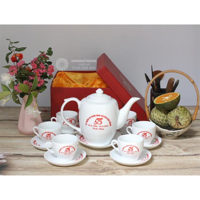 In logo lên ấm trà giá rẻ quà tặng sang