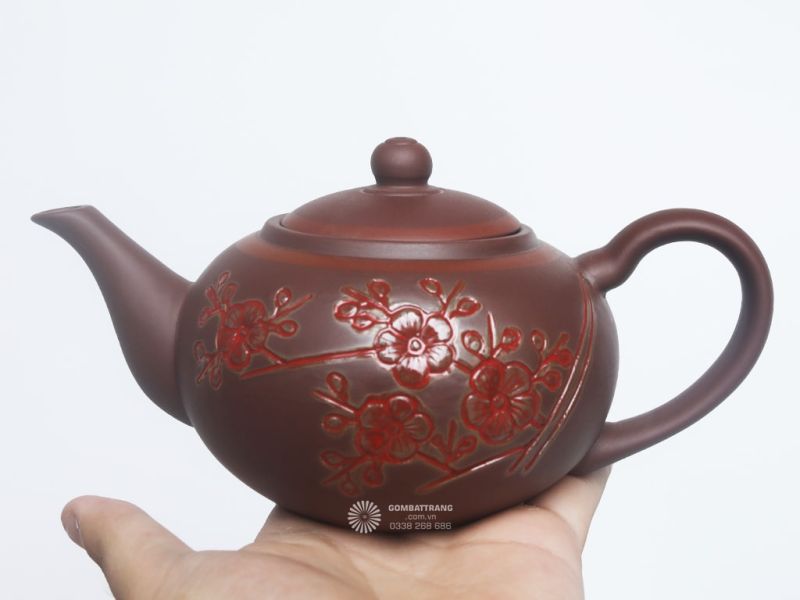 Ấm trà tử sa khắc hoa đào chính hãng - tựa như một bức họa nổi bật