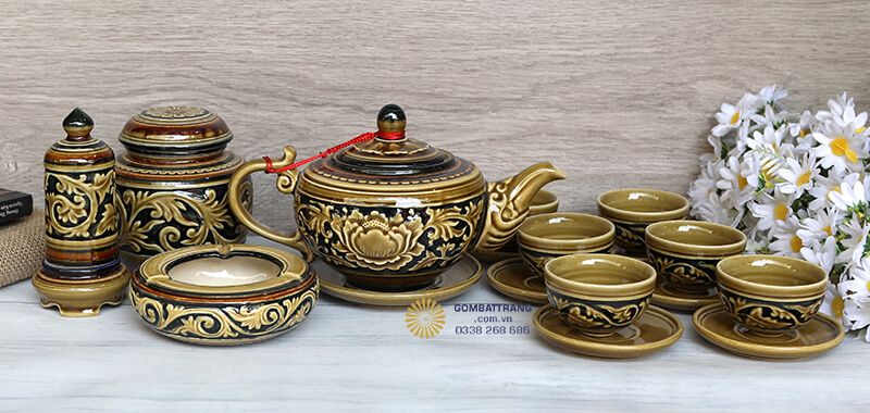 Cùng chiêm ngướng toàn cảnh bộ ấm chén đẹp