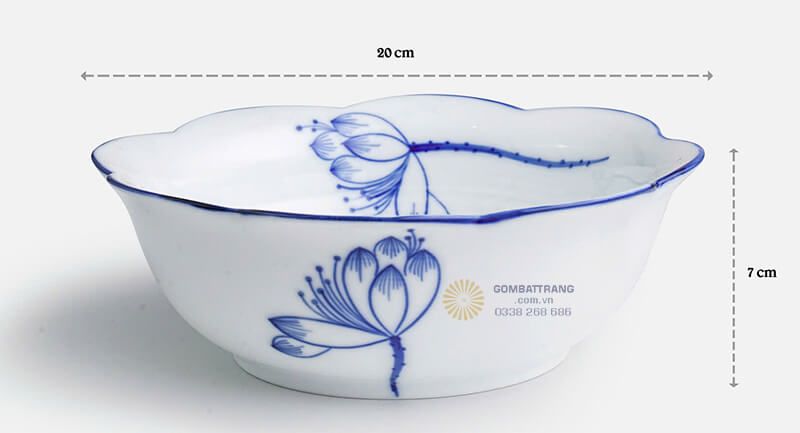 Bát tô hoa dành cho các món canh, phở, hoặc các món nước