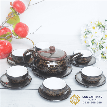 bo-am-tra-tu-sa-trang-tri-phong-khach-don-gian-dep