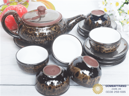 bo-am-tra-tu-sa-trang-tri-phong-khach-don-gian-dep 2