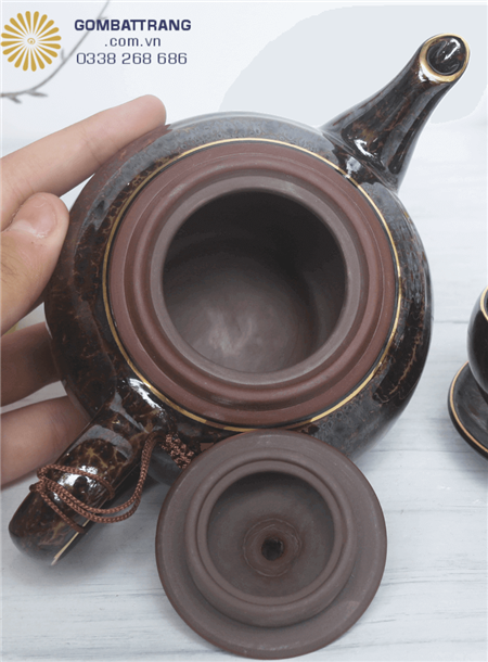 am-tra-tu-sa-cao-cap-ve-dep-vuot-thoi-gian 6