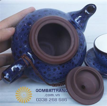 binh-tra-tu-sa-do-gom-decor-phong-khach 4