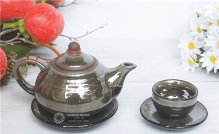 am-chen-qua-tang-bat-trang-tinh-te 1