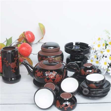 Am-chen-uong-tra-Bat-Trang-chinh-hang