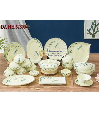 Bát đĩa bát tràng– Men kem vẽ tinh xảo cho bàn ăn 