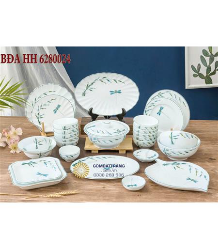 bat-dia-gom-bat-trang-mang-dam-net-viet-cho-can-bep