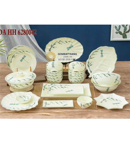 bat-dia-gom-su-bat-trang-chuon-truc-men-kem-sang-trong