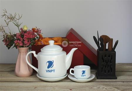 bo-am-chen-in-logo-qua-tang-doanh-nghiep-doc-dao-6