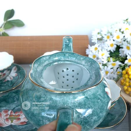 bo-am-chen-men-hoa-bien-hoa-sen-dep-sang-3