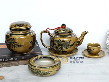 bo-am-chen-tra-lam-qua-tang-hoa-dao-cuc-dep-8