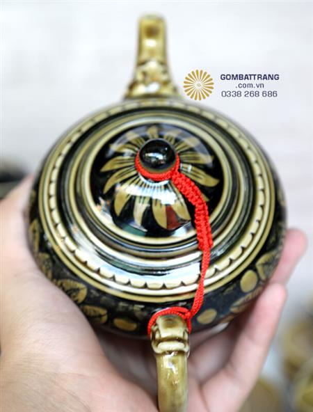 bo-am-chen-uong-tra-cao-cap-ve-hoa-sang-trong-4