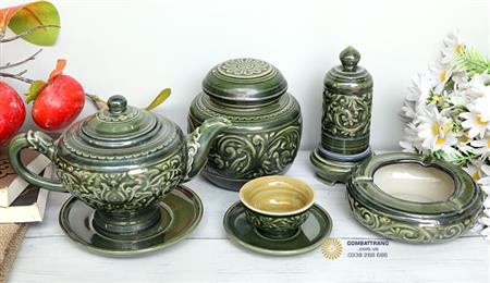 bo-chen-uong-tra-dep-hoa-sen-gia-tot-1