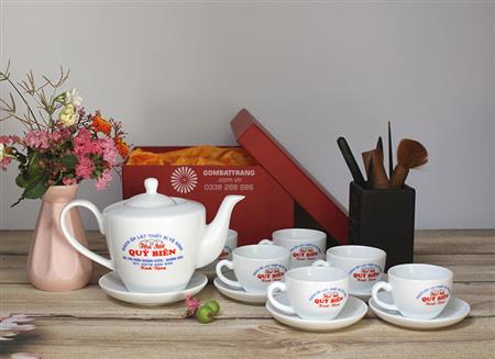 bo-qua-tang-doanh-nghiep-in-logo-len-am-chen-2