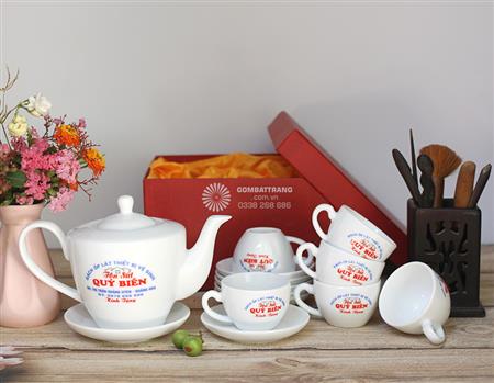 bo-qua-tang-doanh-nghiep-in-logo-len-am-chen-6